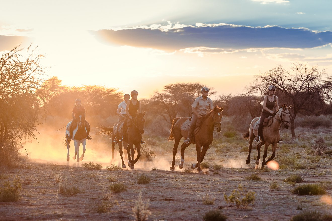 Pack-for-RidingSafari2